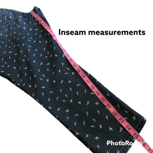 Torrid women blue white jean ankle length lightening pattern zip button top 14 - Picture 12 of 15